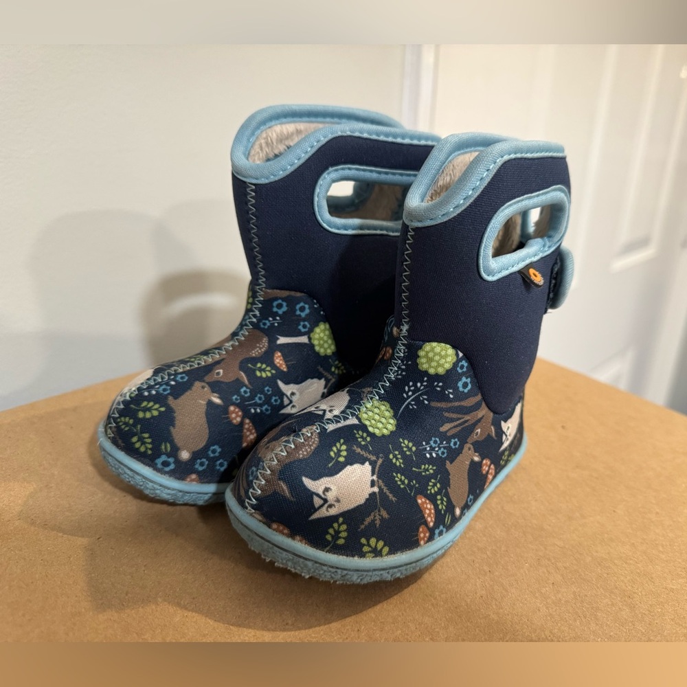 Baby Bogs insulated waterproof boots in Woodland Friends, toddler size 5